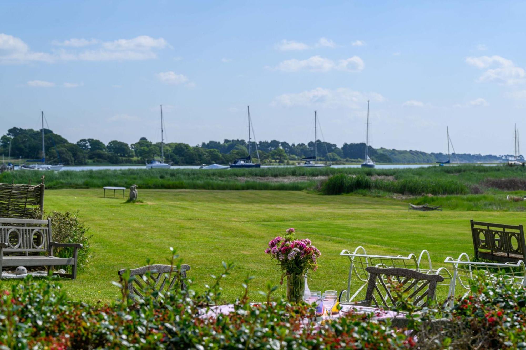 Gins Barn Villa Southampton Buitenkant foto